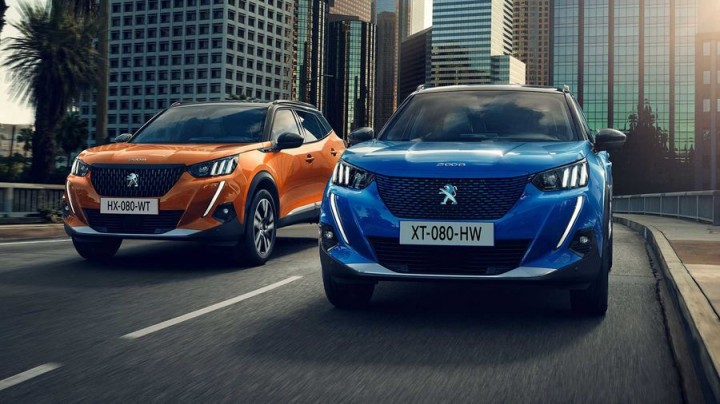 Peugeot 2008 - 09